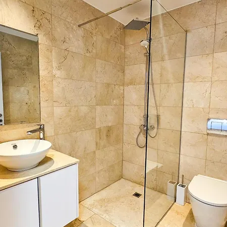 Bliss Apartment *